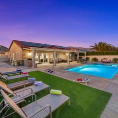 Views, Gameroom, Saltwater Pool & Hot tub, Firepit