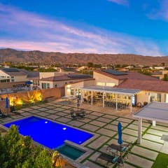 Stunning Desert Oasis with Pool, Spa & Game Room