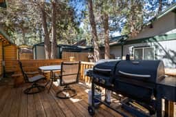 Big Bear Retreat | Hot Tub, BBQ, Views & Games - Image 2