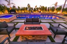 Stunning Backyard, Pool & HotTub, Gameroom, BBQ - Image 2