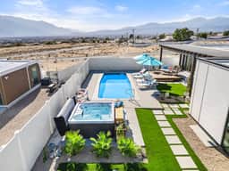 Desert Skies Modernist Villa w/ Pool, Spa & Casita - Image 3