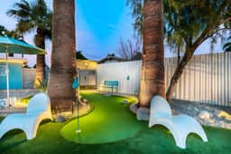 Mini Golf, Heated Pool & Spa Near Downtown - Image 4