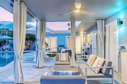 Mini Golf, Heated Pool & Spa Near Downtown - Image 5