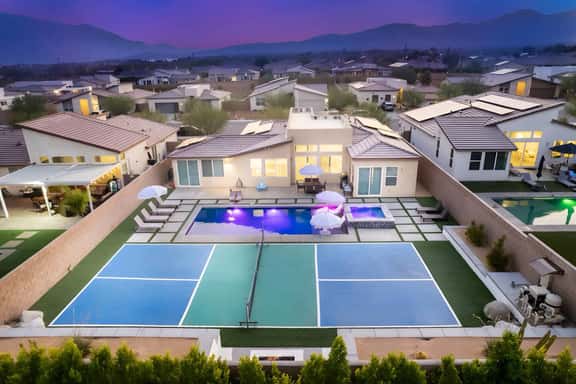 Pickleball, Pool, Spa, Casita, Firepit, Gameroom - Image 1