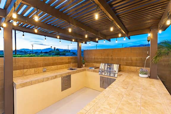 Unique Pool, Spa, Firepit, GameRoom @MariamsBnb - Image 3