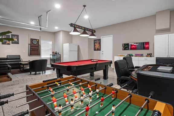 New:Gameroom, Pool, Spa, Firepit - Image 2