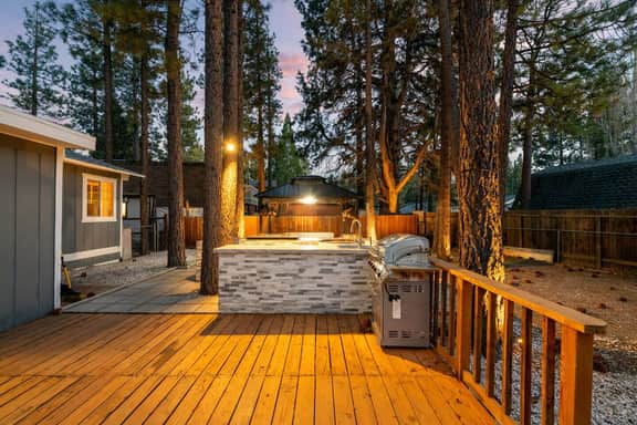 Mountain Escape | Hot Tub, BBQ & Forest Views - Image 5