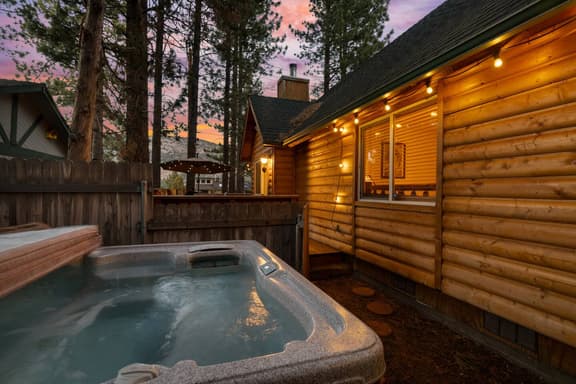 Big Bear Retreat | Hot Tub, BBQ, Views & Games - Image 1